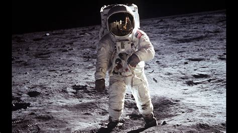 Apollo 11: die erste Uhr auf dem Mond .